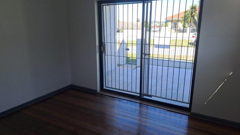 To Let commercial Property for Rent in Newton Park Eastern Cape